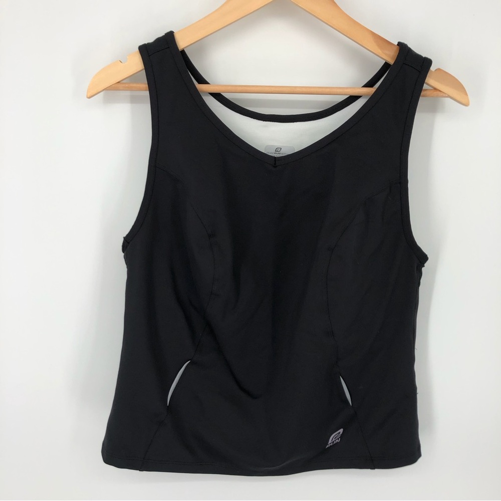 Roadrunner Sports Womens Tank Top Size E Black Fitted‎ Built in Bra Running